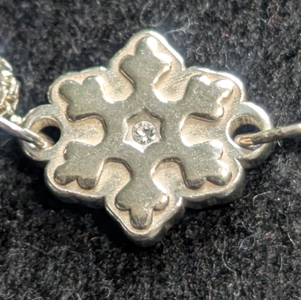 .925 Sterling Silver Snowflake Bracelet